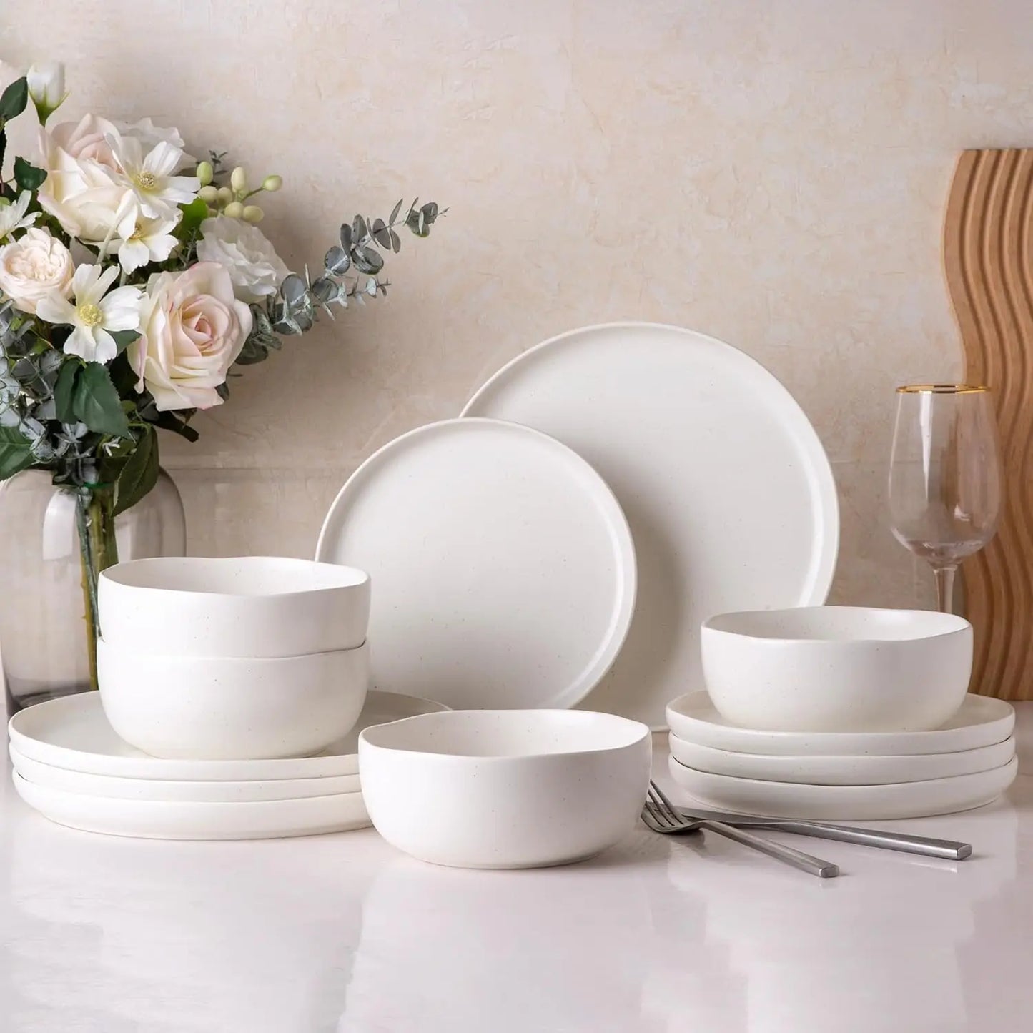 Ceramic Dinnerware Sets, Wavy Rim Stoneware Plates and Bowls Sets, Highly Chip and Crack Resistant Service for 4
