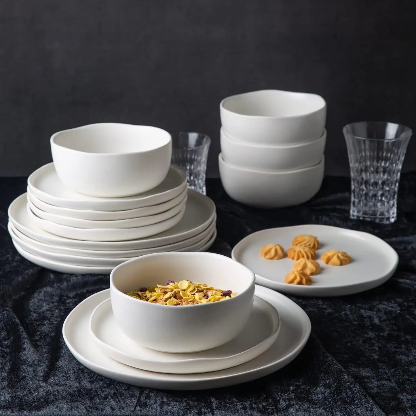 Ceramic Dinnerware Sets, Wavy Rim Stoneware Plates and Bowls Sets, Highly Chip and Crack Resistant Service for 4