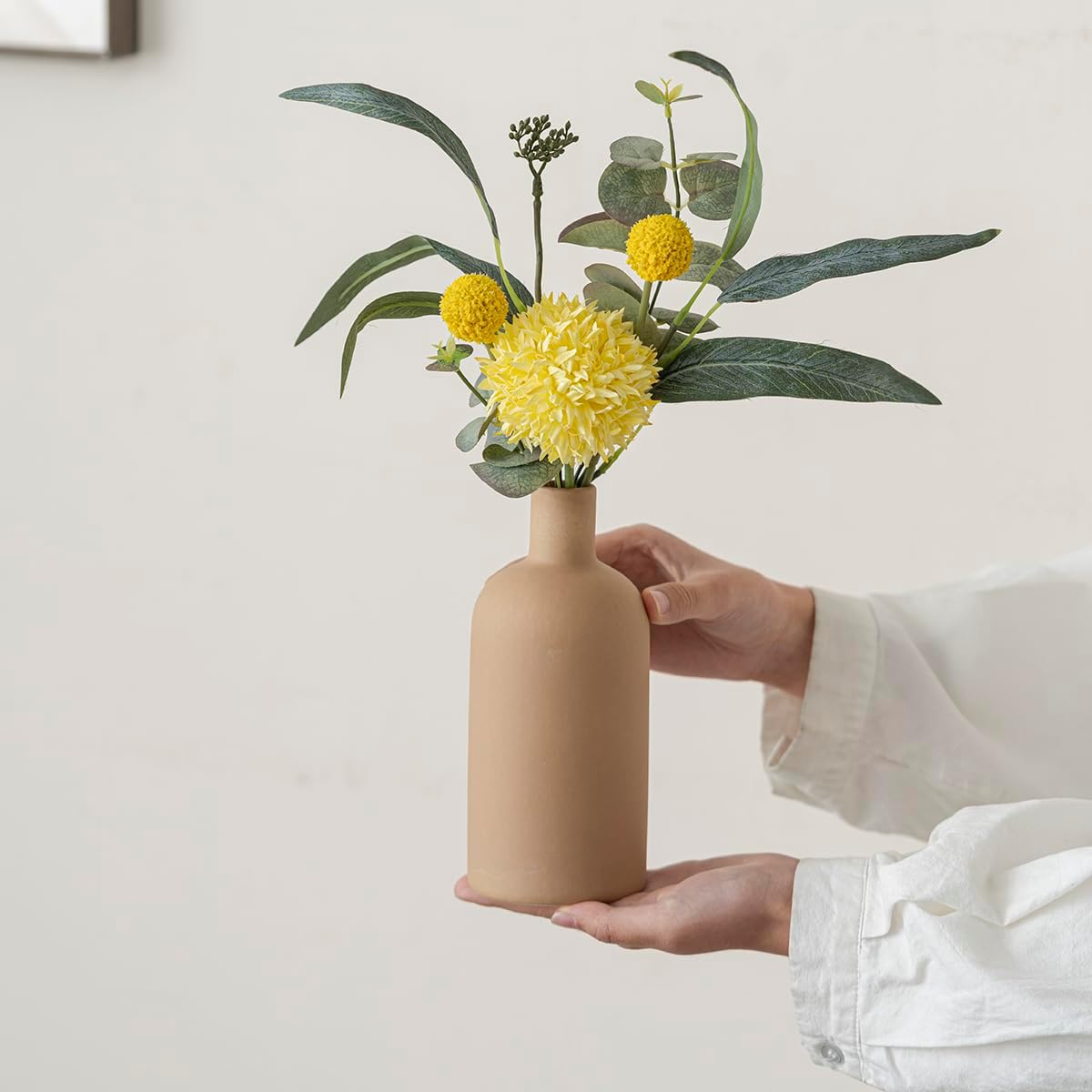 Elevate Your Space with Our Modern 4-Piece Ceramic Vase Set in Elegant Coffee Mix - Perfect for Home Décor and Gifting