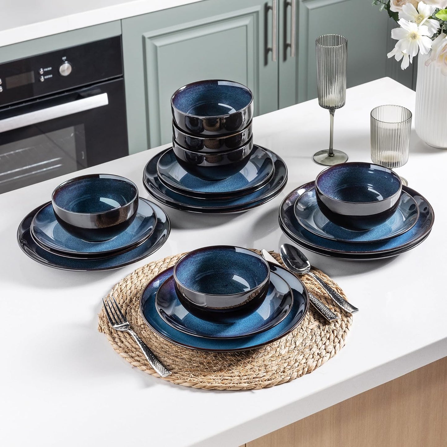 Elevate Your Dining Experience with Our Elegant Ceramic Dinnerware Set for 4 - Stylish, Durable, and Microwave Safe Stoneware Plates and Bowls